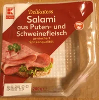 Salami aus puten und schweinefleisch