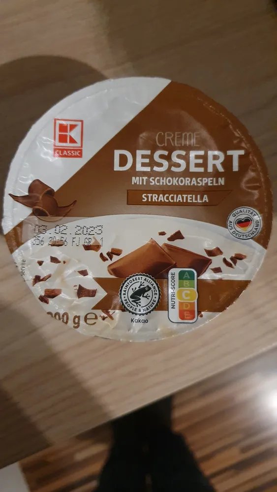 CREME DESSERT MIT SCHOKORASPELN STRACCIATELLA