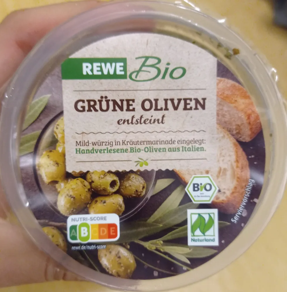 Grüne Oliven