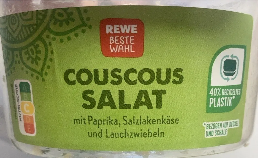 Couscoussalat mit Paprika, Salzlakenkäse und Lauchzwiebeln