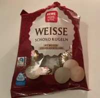 Weisse Schoko Kugeln mit weisser Schokoladenfüllung