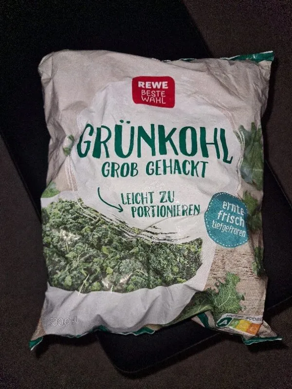 Grünkohl grob gehackt