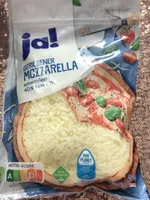 Geriebener Mozzarella schnitt