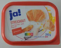 Streichgut aus Butter und Rapsöl gesalzen
