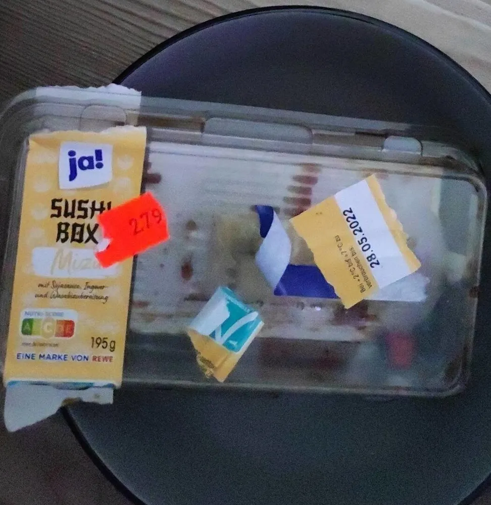Sushi box