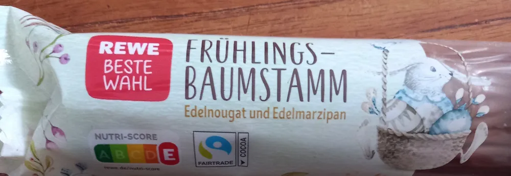 Frühligs-Baumstamm