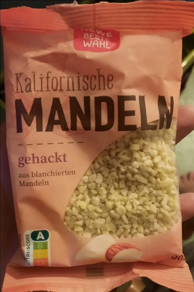 Mandeln gehackt