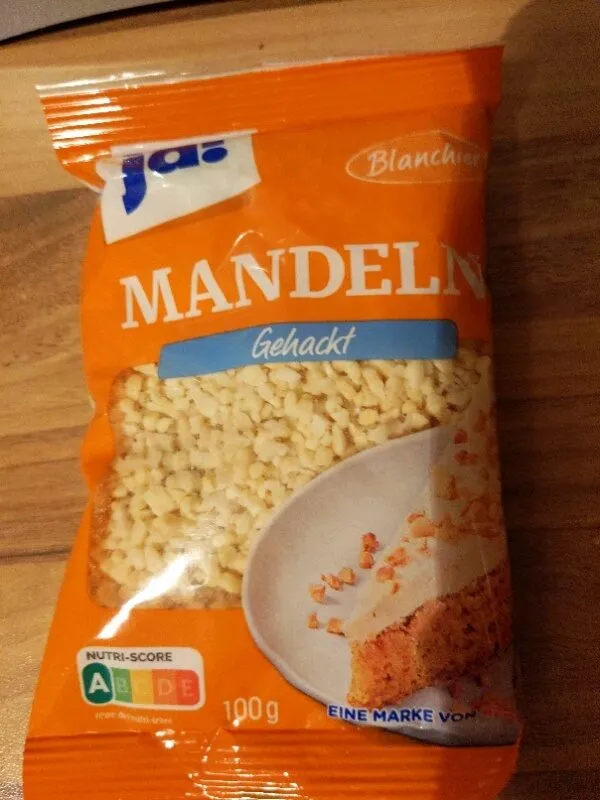 Mandeln , gehackt