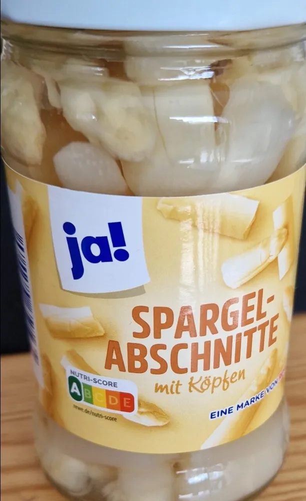 Spargel-Abschnitte mit Köpfen