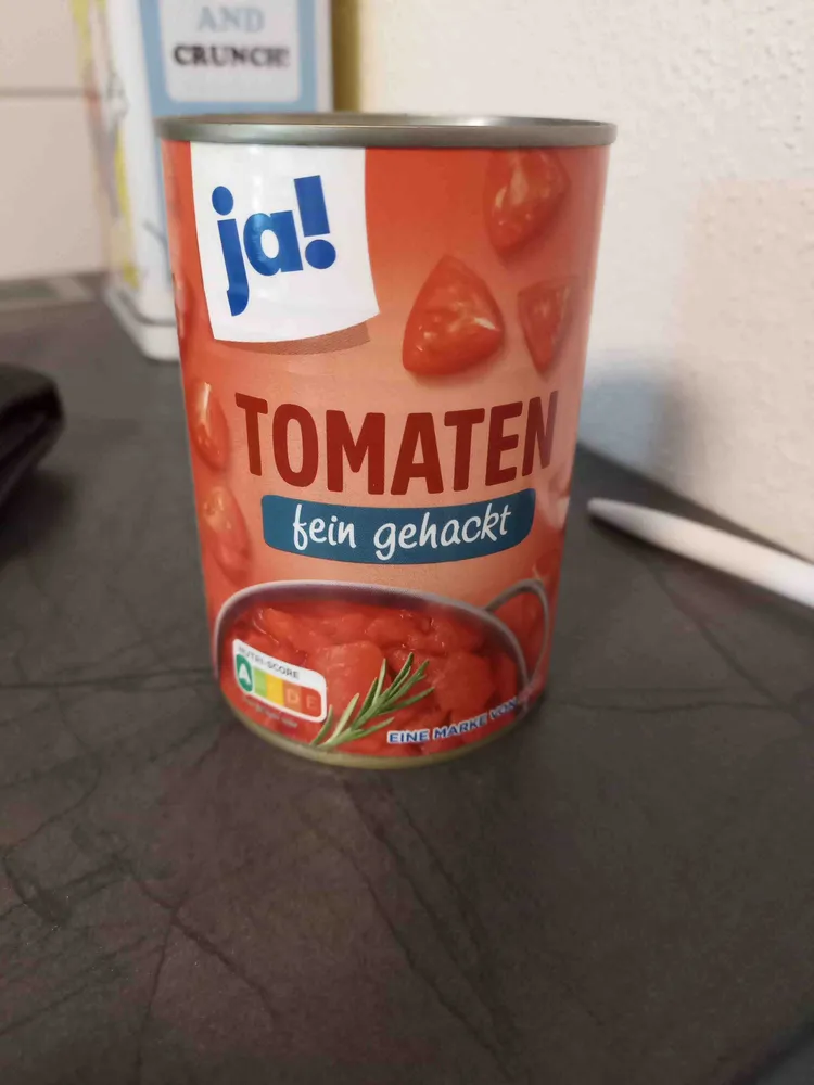 Tomaten fein gehackt
