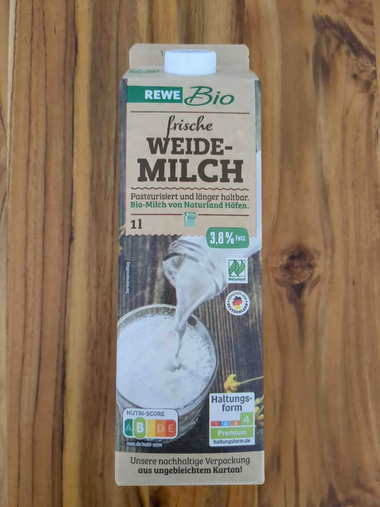 frische Weidemilch