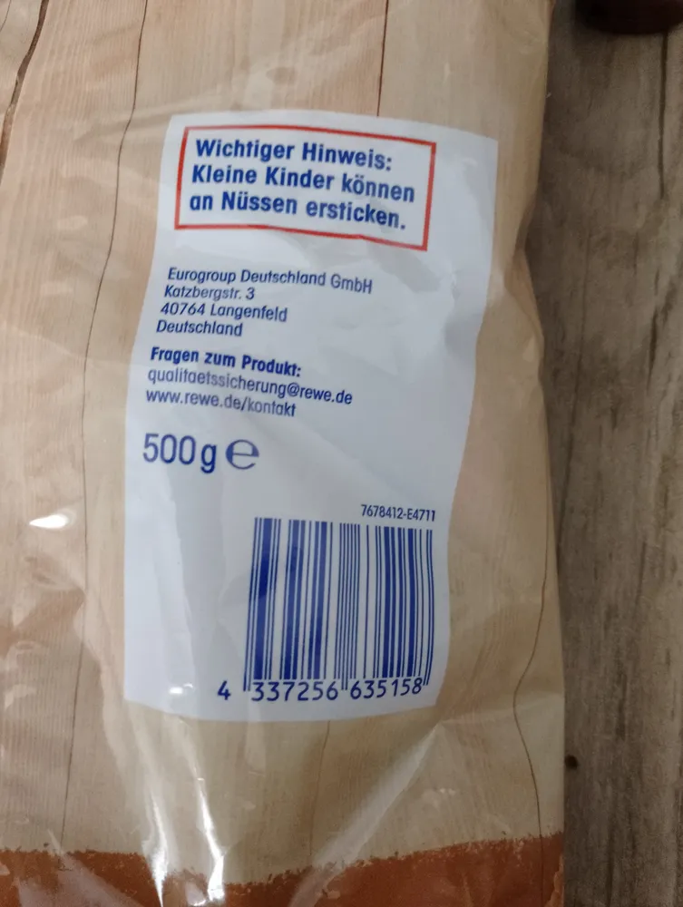 Walnüsse in der Schale