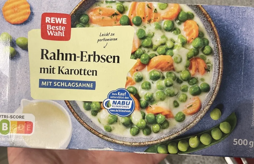 Rahm-Erbsen mit karotten und Schlagsahne