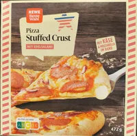 Stuffed Crust Pizza mit Edelsalami