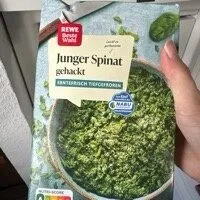 Junger Spinat gehackt