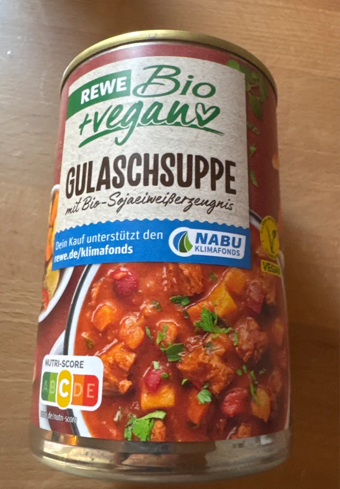 Gulaschsuppe mit Bio-Sojaeiweißerzeugnis