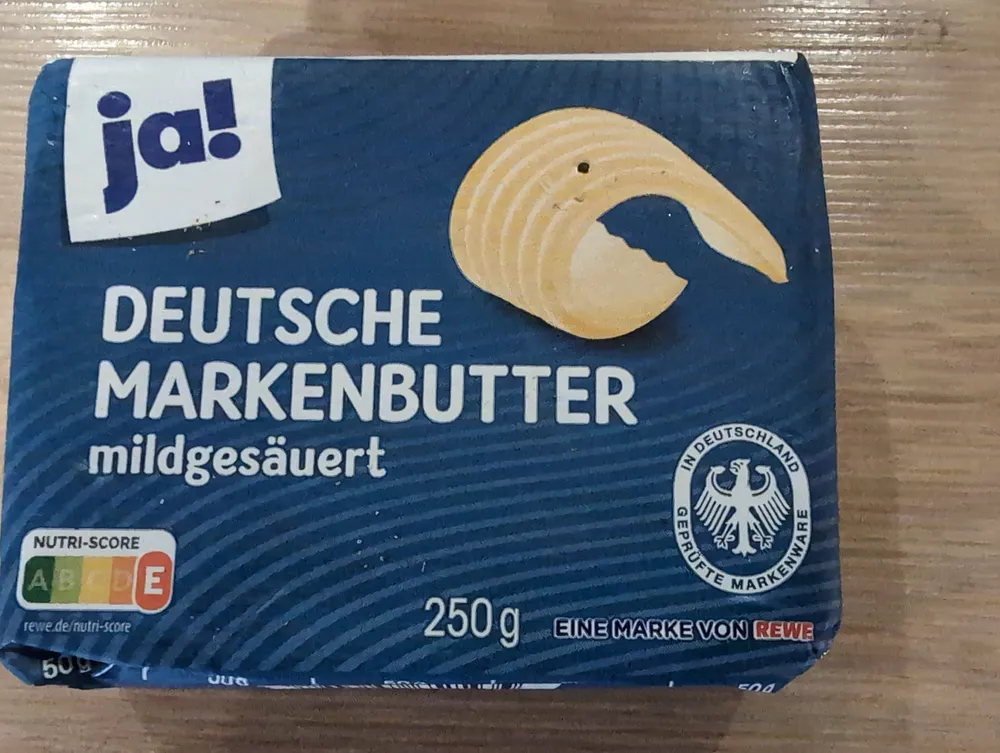 Deutsche Markenbutter mildgesäuert