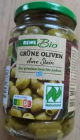Grüne Oliven ohne Stein