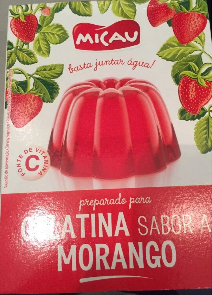 Préparation pour de la gélatine à la fraise