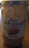 Purée d'amande complète