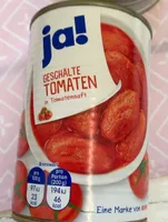 Geschälte Tomaten in Tomatensaft