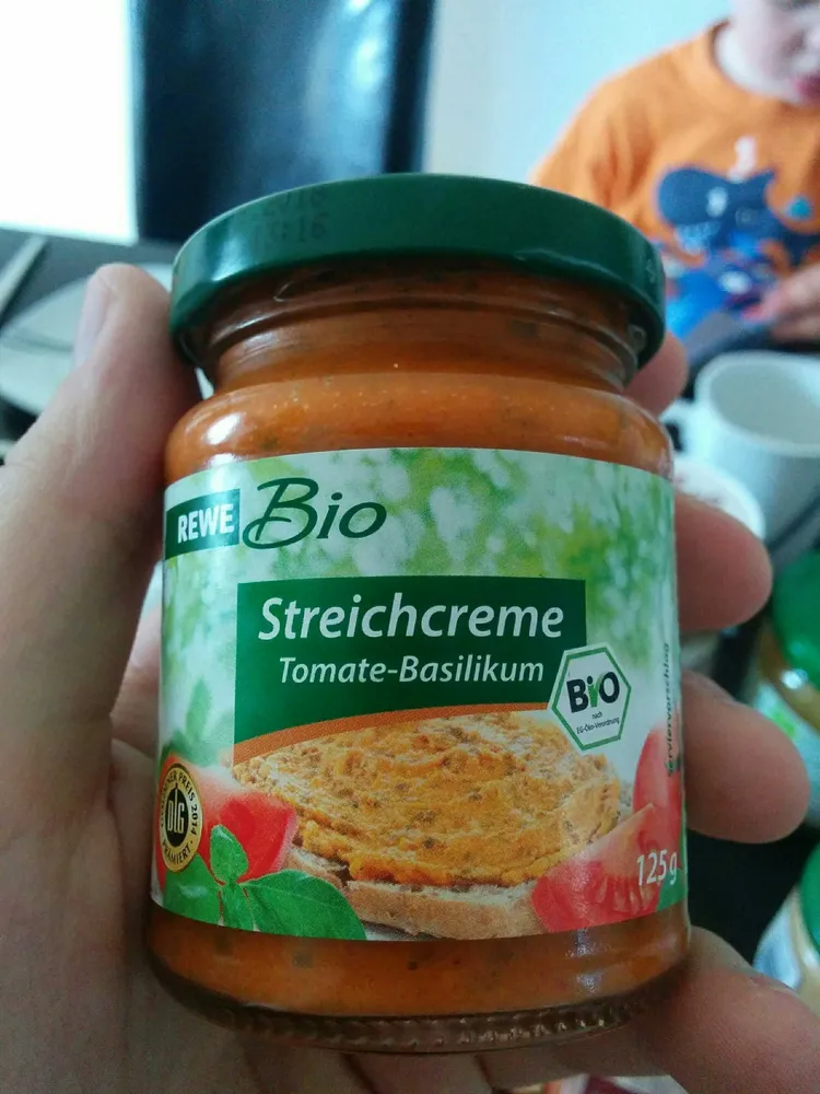 Streichcreme Tomate-Basilikum