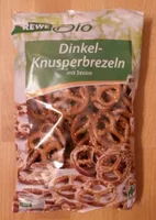 Dinkel-Knusperbrezeln mit Sesam