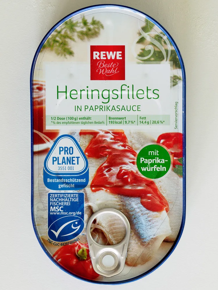 Heringsfilets in Paprikasauce