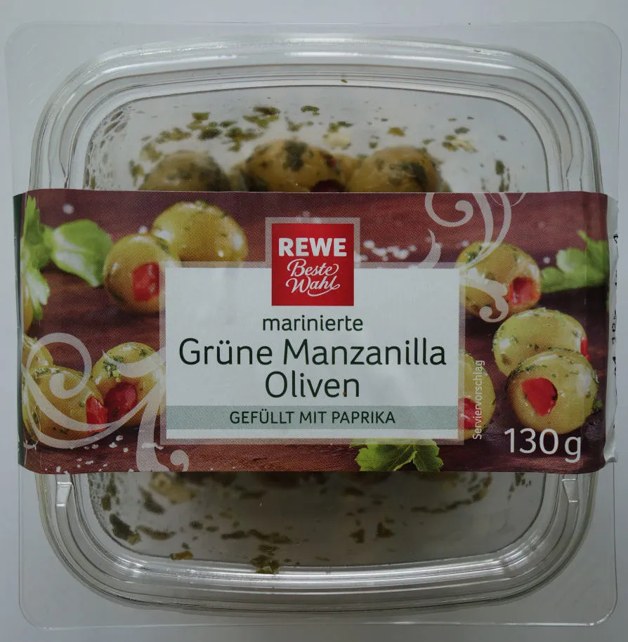 Grüne Manzanilla Oliven, gefüllt mit Paprika