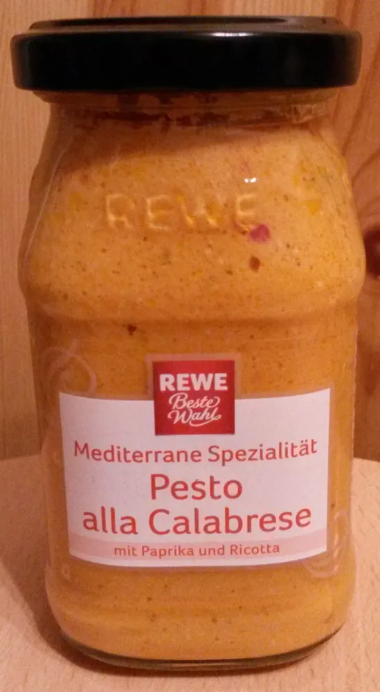 Pesto alla Calabrese mit Paprika und Ricotta