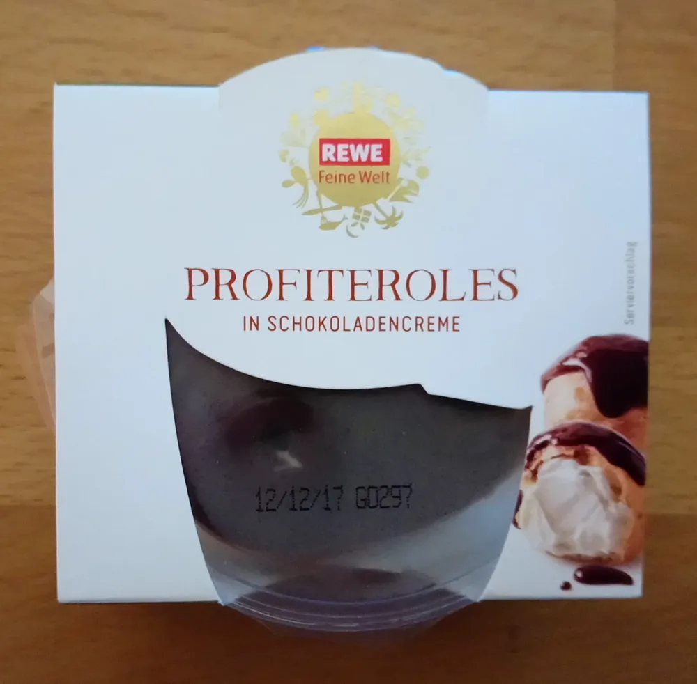 Profiteroles in SChokoladencreme