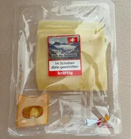 Schweizer Rahmkäse, dünn geschnitten