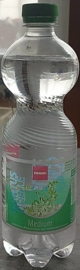 Mineralwasser mit Kohlensäure