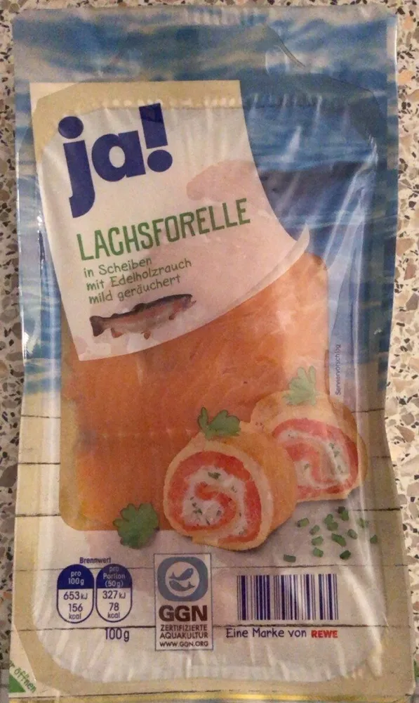 Lachsforelle in Scheiben mit Edelholzrauch (mild geräuchert)