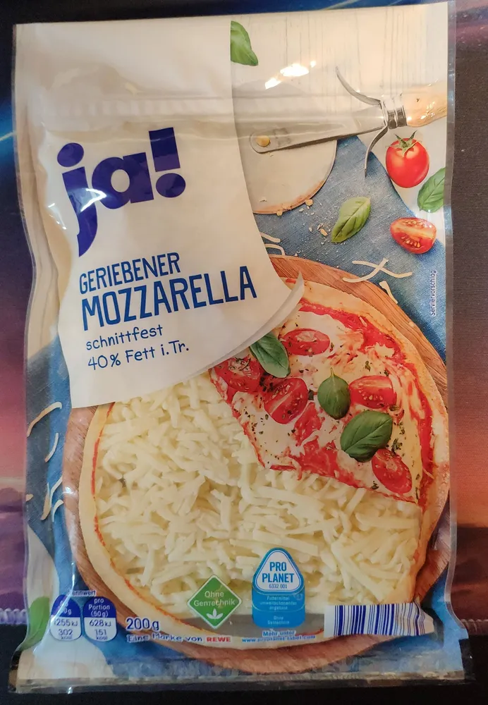 Geriebener Mozarella