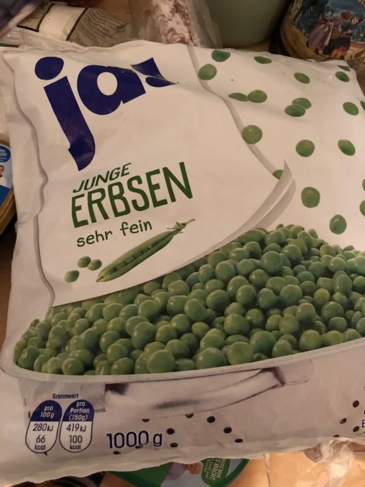 Junge Erbsen sehr fein