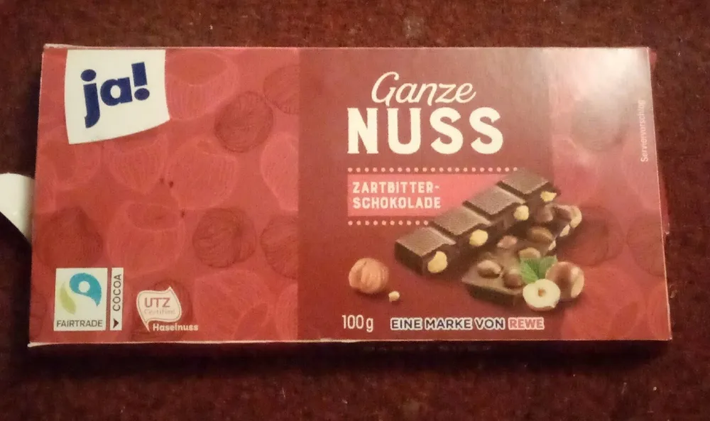 Ganze Nuss