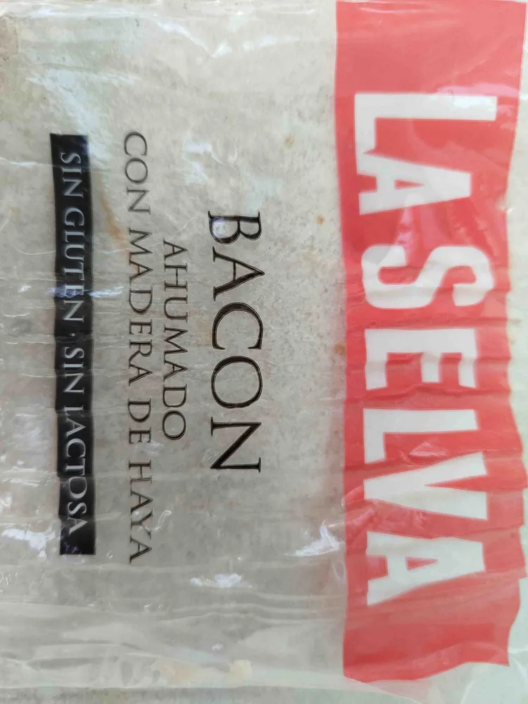 Bacon ahumado con madera de haya