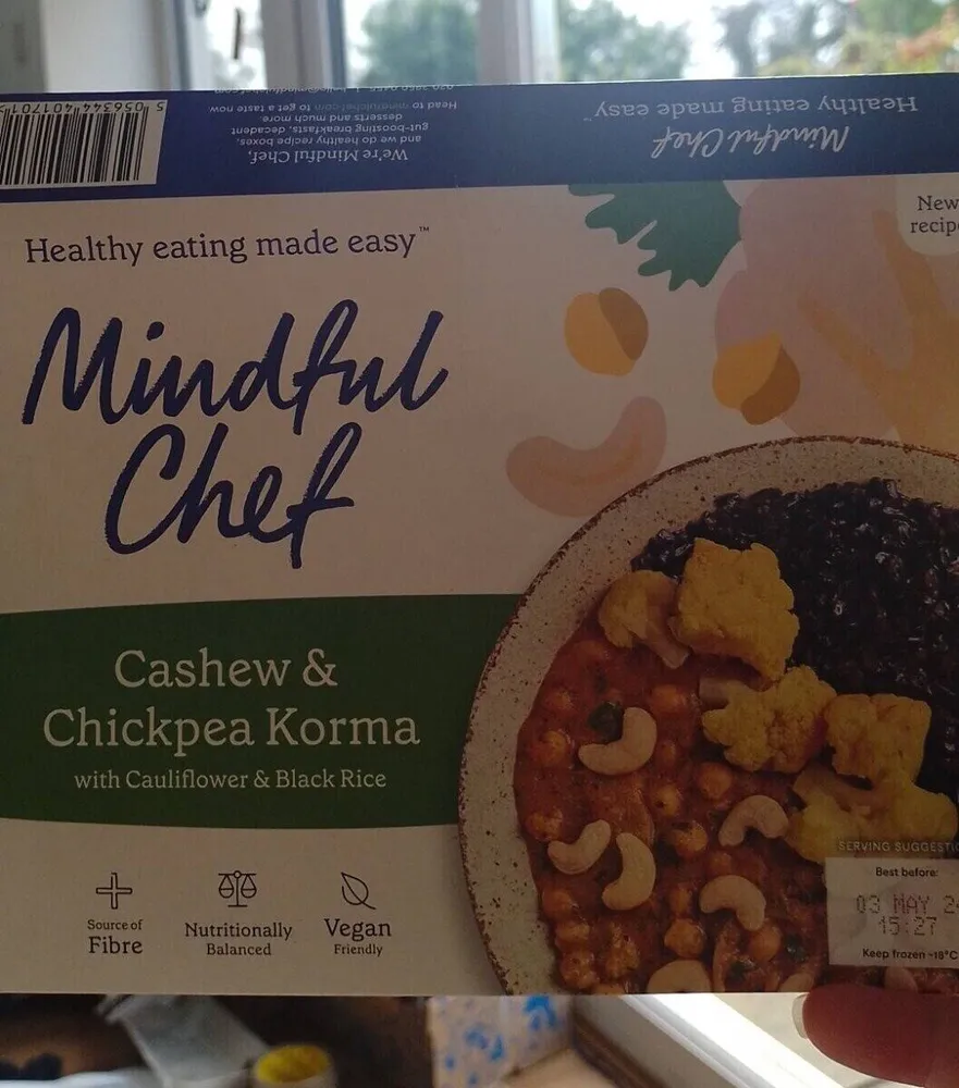 Cashew and chickpea korma