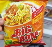 instant noodles with chicken and salsa sauce