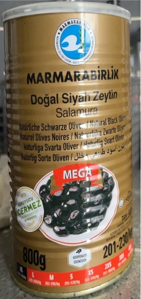 Dogal siyah zeytin