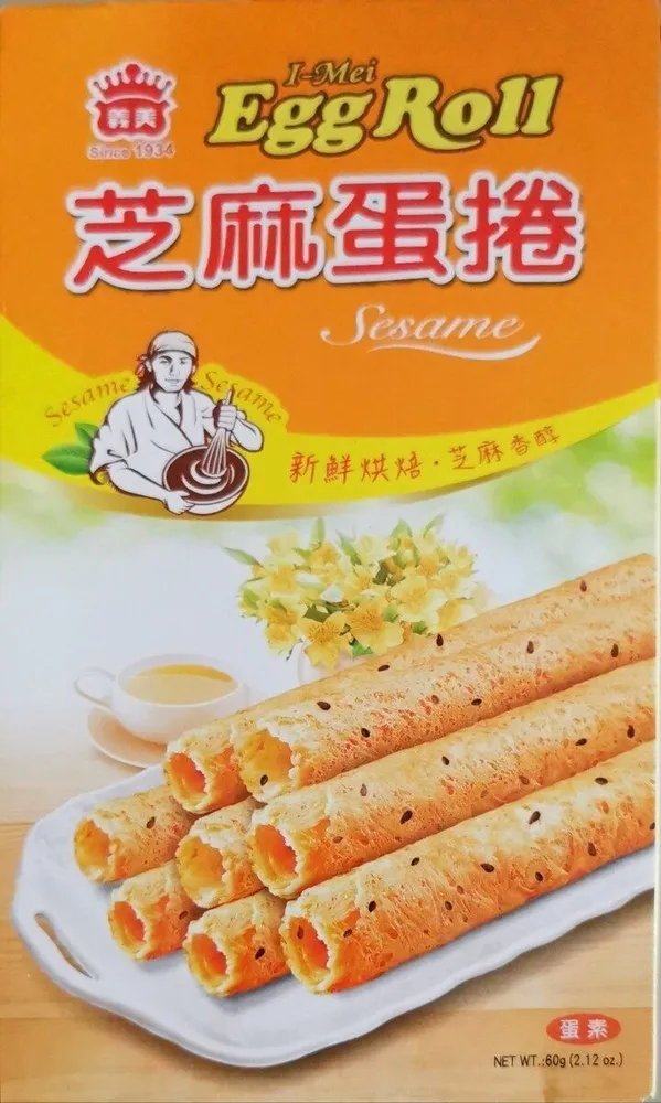 Egg roll with sesame seeds