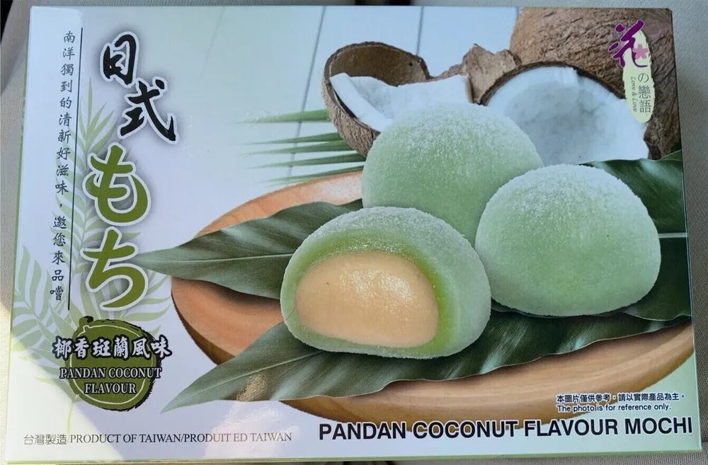 Pandan coconut flavour mochi