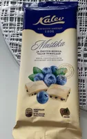 White chocolate with blueberry and rise crisp