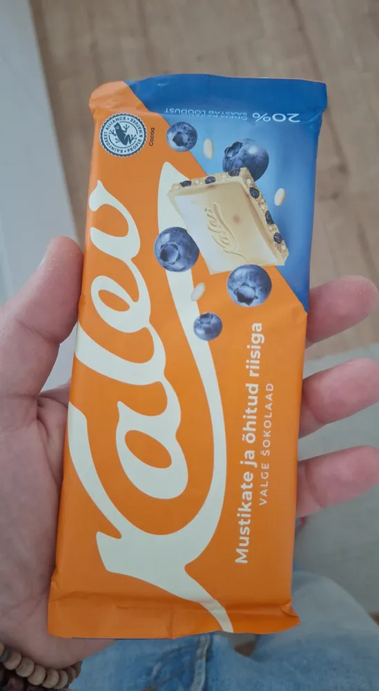 Mustikate ja õhitud riisiga