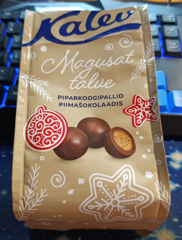 Piparkoogipallid piimašokolaadis