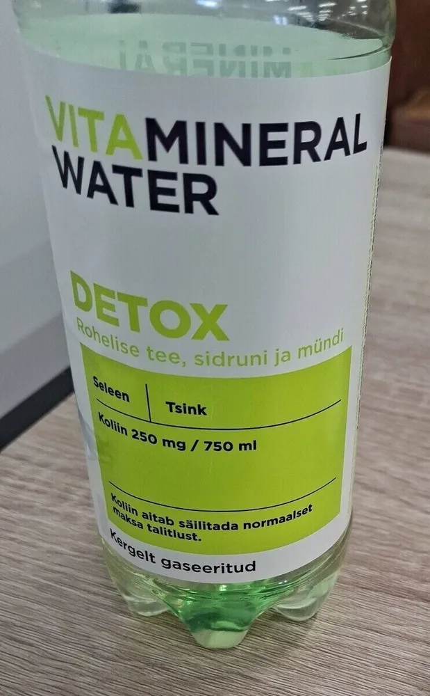 vitamineral water Detox