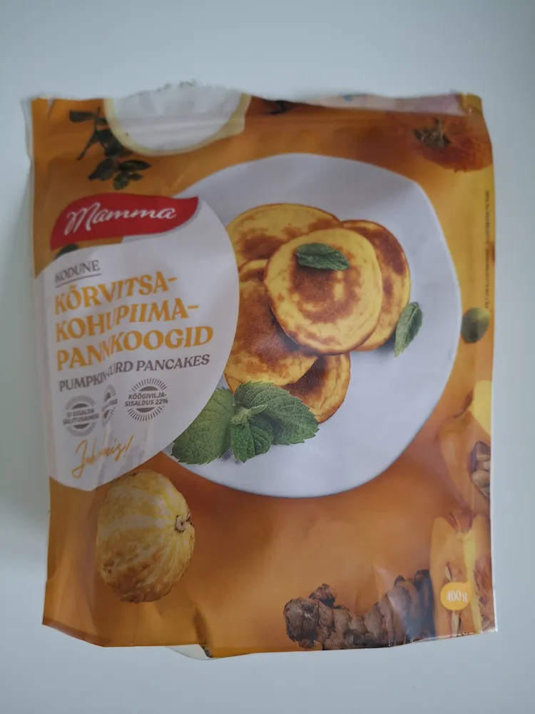 Pumpkin-curd pancakes