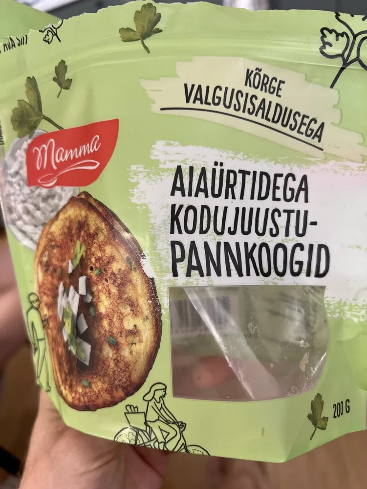 Aiaürtidega Kodujuustupannkoogid