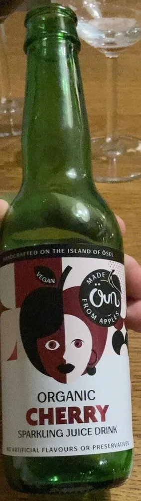 Organic cherry sparkling juice drink